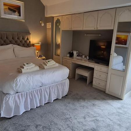 Sunnycroft Private Hotel Llandudno Eksteriør billede