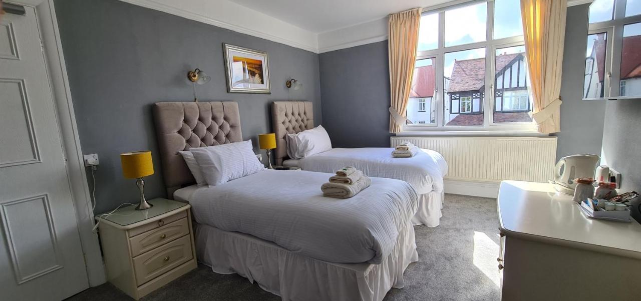 Sunnycroft Private Hotel Llandudno Eksteriør billede